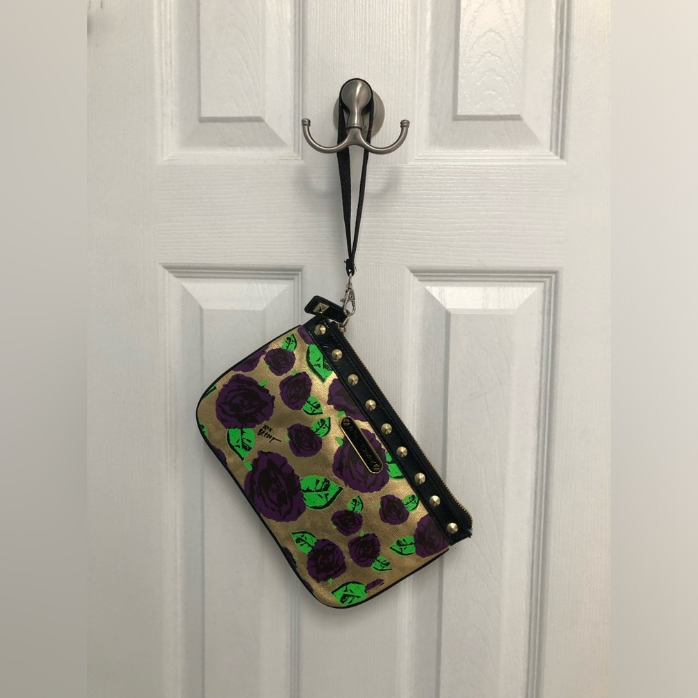 Betsey Johnson Gold Studs Large Zip Wristlet Wallet Strap Purple Floral 10x6